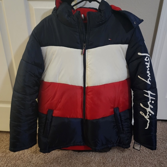Tommy Hilfiger Bubble Jacket - Picture 6 of 6
